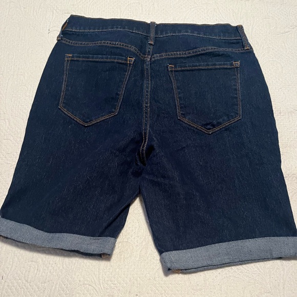 Old Navy Jean Shorts - Picture 2 of 3